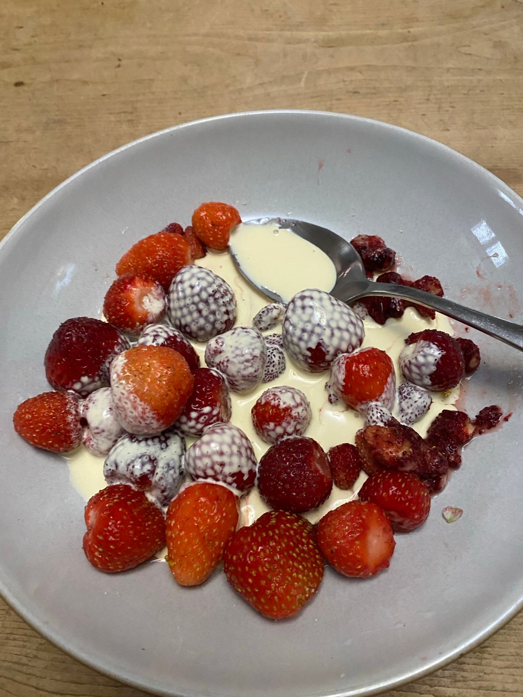 Flowers, strawberries & the ying and yang of&nbsp;life.